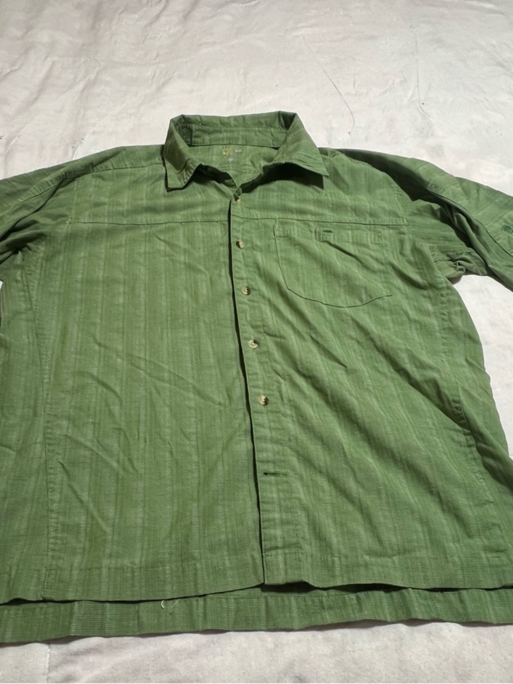 Mountain Hardwear Olive Green Casual Button-Down Shirt